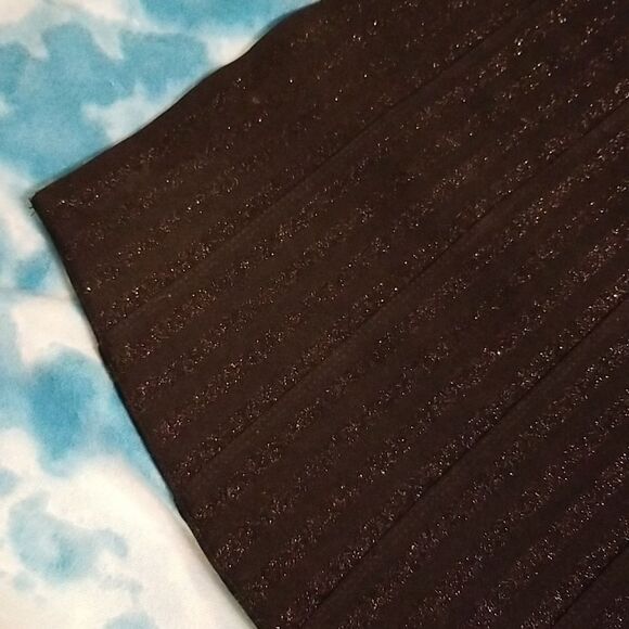 🤠Forever 21 Stretch Mini Skirt Size S/P - Picture 3 of 4